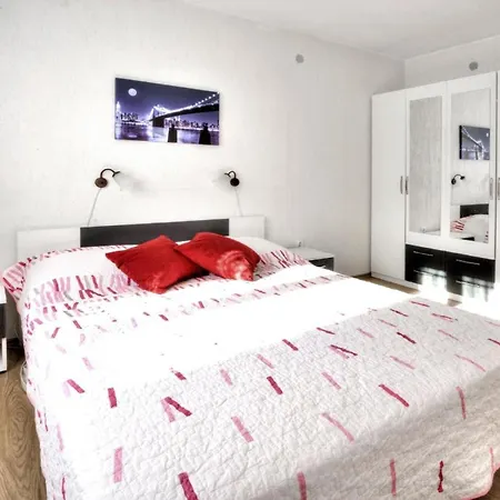 In Mit Grill Apartament Baška